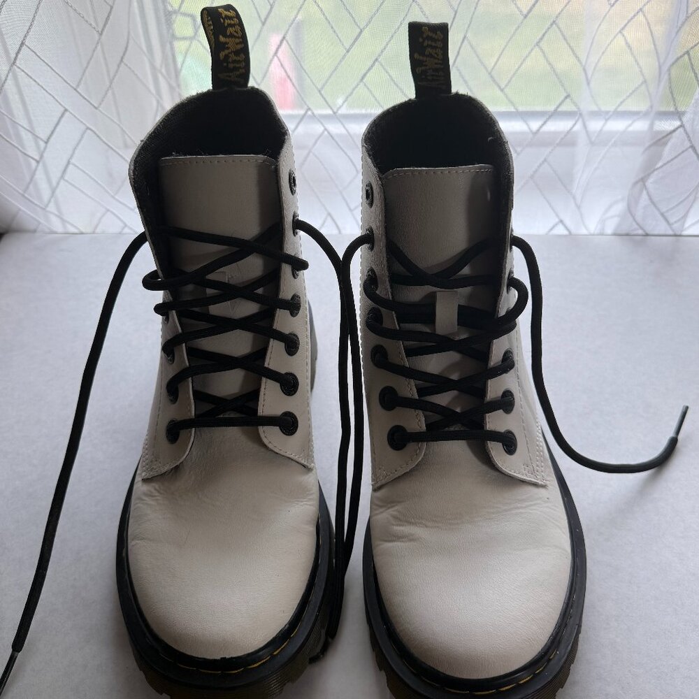 DR. Martens Jadon Boot Smooth Leather Platforms